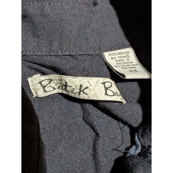 Batik Bay Shirt Mens XLT Tall Hawaiian Black Short Sleeve Collar Floral - Picture 4 of 5